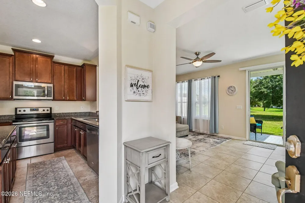 163 Nelson Ln, Saint Johns, FL 32259