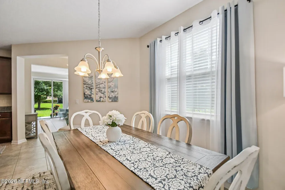 163 Nelson Ln, Saint Johns, FL 32259