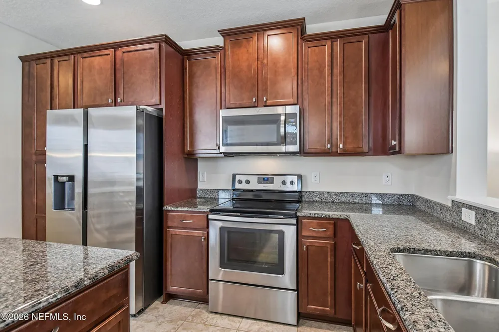 163 Nelson Ln, Saint Johns, FL 32259