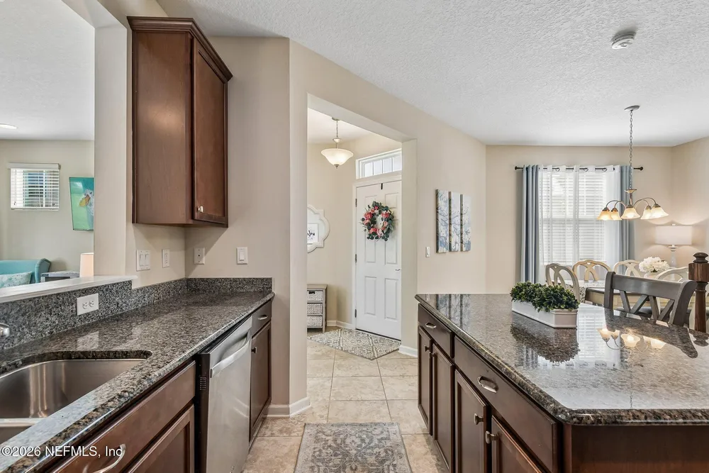 163 Nelson Ln, Saint Johns, FL 32259