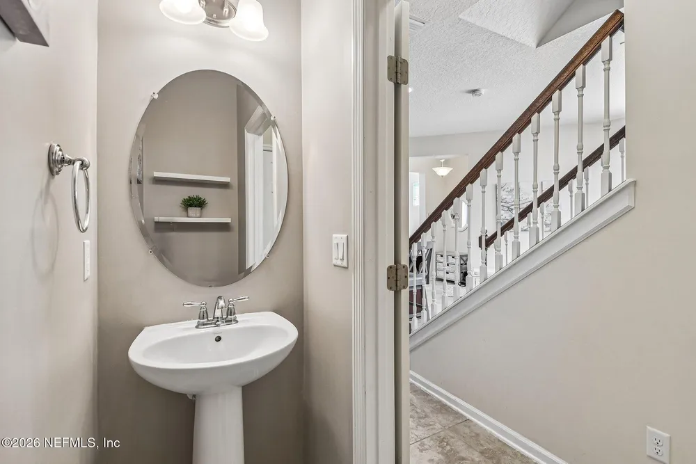 163 Nelson Ln, Saint Johns, FL 32259