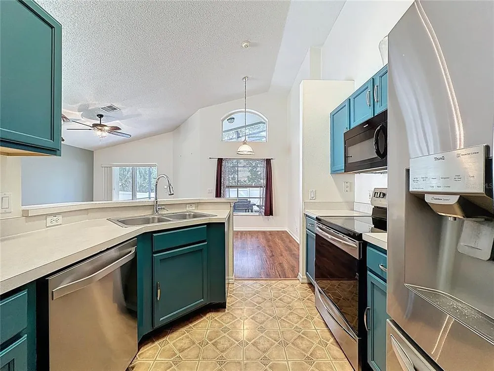 2349 Paulette Dr, Haines City, FL 33844