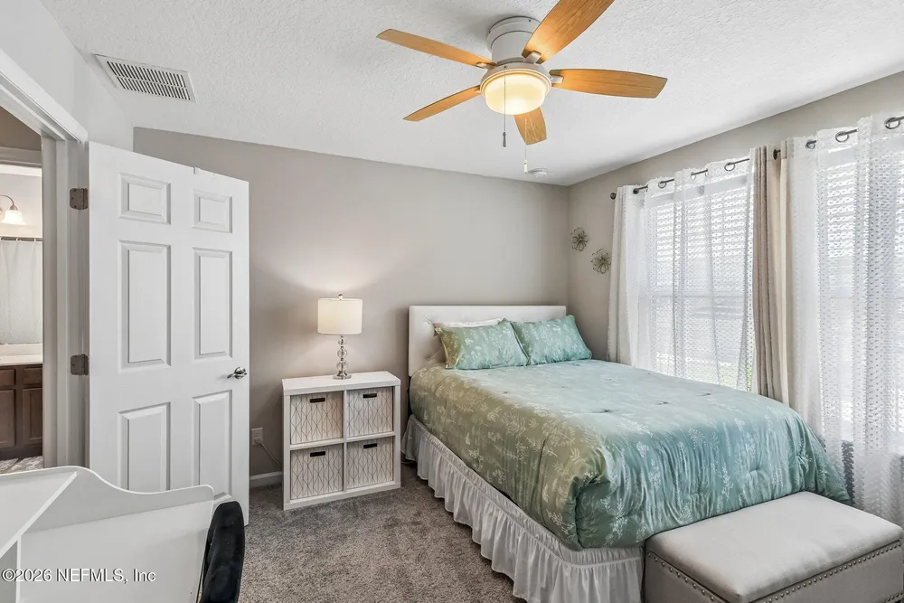 163 Nelson Ln, Saint Johns, FL 32259