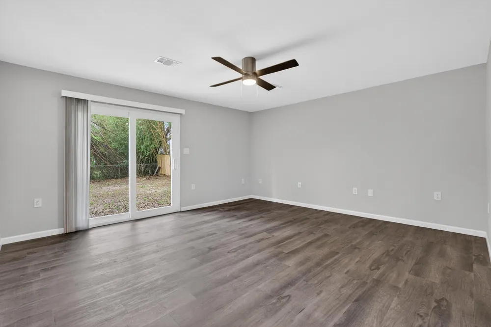 670 Shrewsbury Rd, Mary Esther, FL 32569