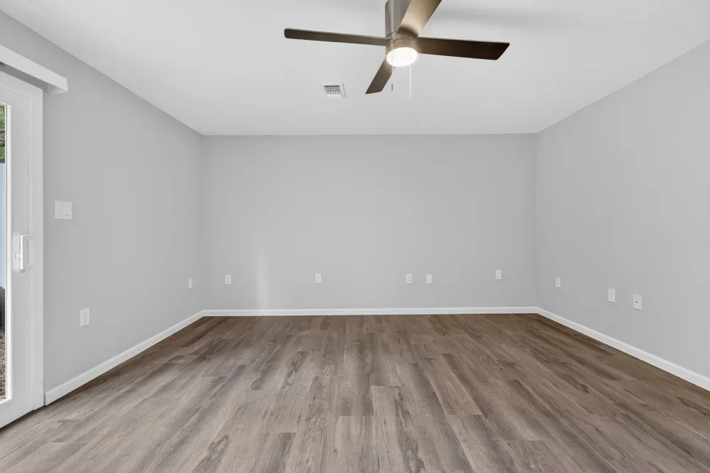 670 Shrewsbury Rd, Mary Esther, FL 32569