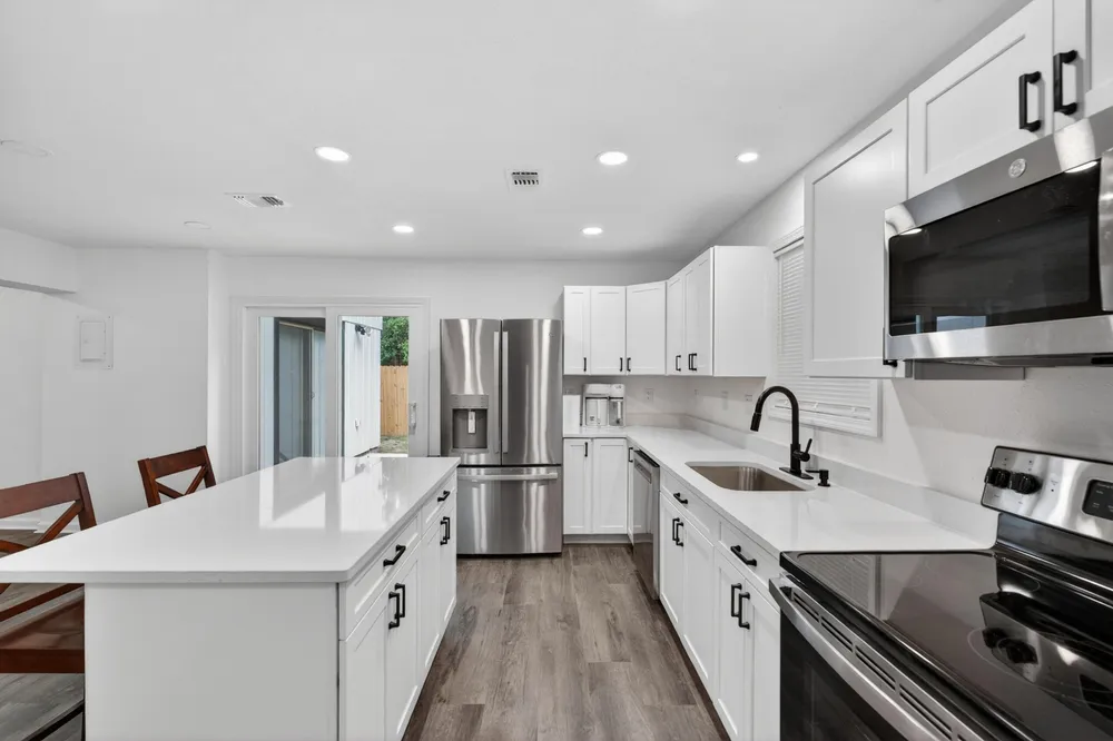 670 Shrewsbury Rd, Mary Esther, FL 32569