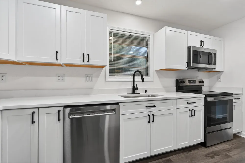 670 Shrewsbury Rd, Mary Esther, FL 32569