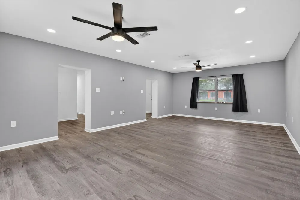 670 Shrewsbury Rd, Mary Esther, FL 32569