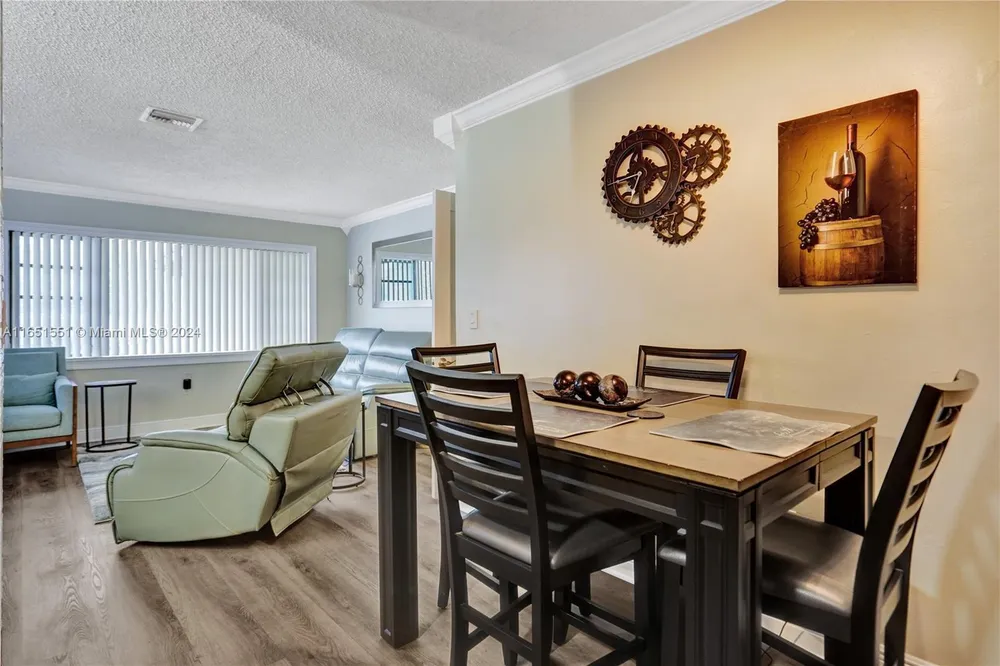 770 NW 175th Dr, Miami Gardens, FL 33169