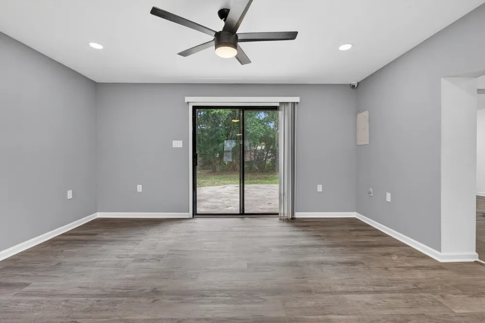 670 Shrewsbury Rd, Mary Esther, FL 32569