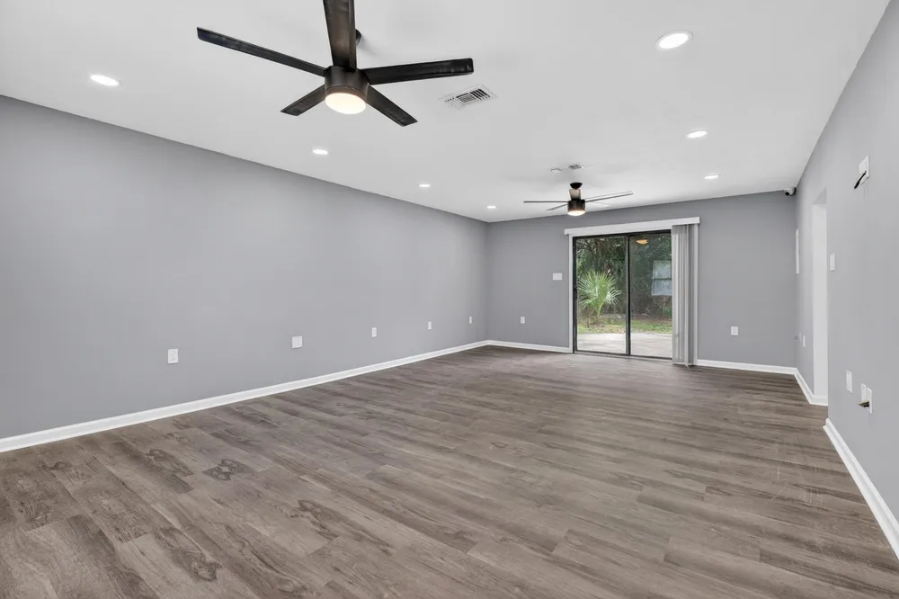 670 Shrewsbury Rd, Mary Esther, FL 32569