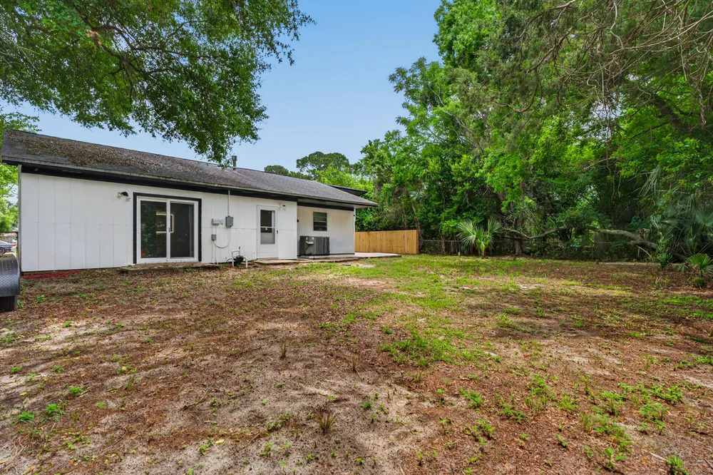 670 Shrewsbury Rd, Mary Esther, FL 32569
