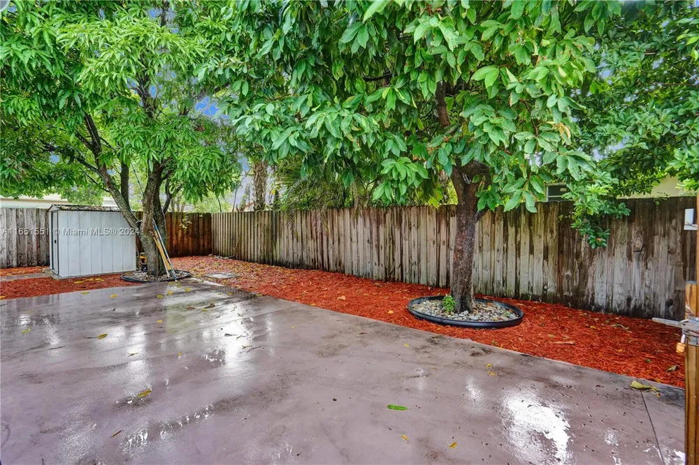 770 NW 175th Dr, Miami Gardens, FL 33169