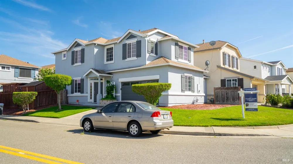 2581 Smith Ln, Fairfield, CA 94533