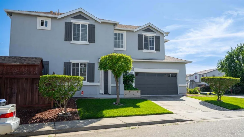 2581 Smith Ln, Fairfield, CA 94533