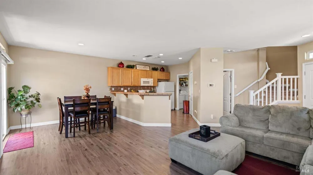 2581 Smith Ln, Fairfield, CA 94533