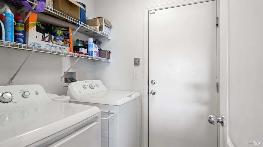 2581 Smith Ln, Fairfield, CA 94533