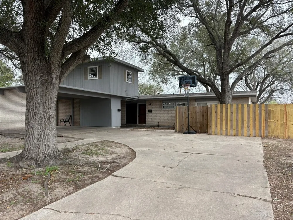 1314 Casa Verde Dr, Corpus Christi, TX 78411