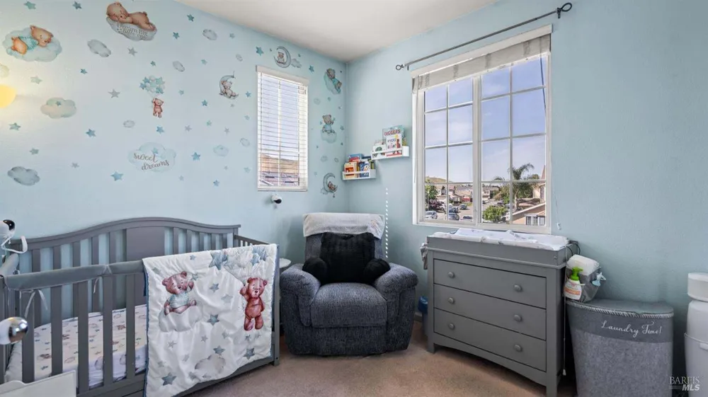 2581 Smith Ln, Fairfield, CA 94533