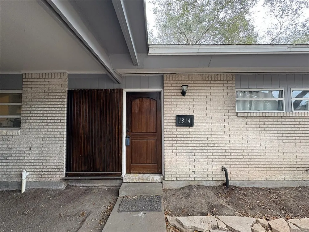 1314 Casa Verde Dr, Corpus Christi, TX 78411