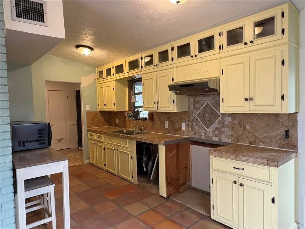 1314 Casa Verde Dr, Corpus Christi, TX 78411