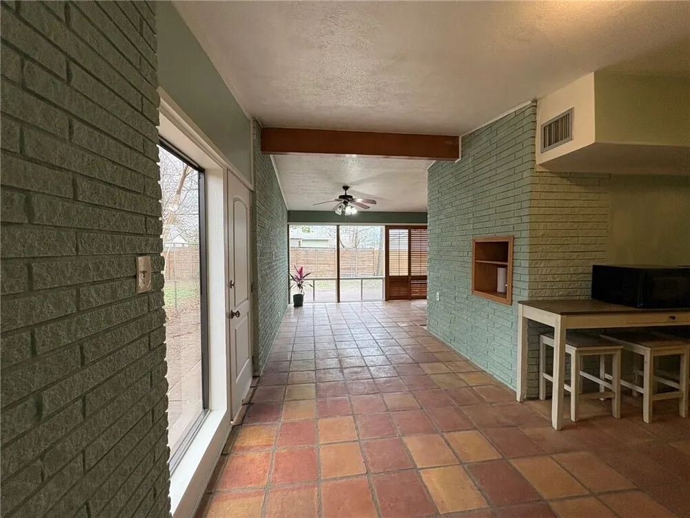 1314 Casa Verde Dr, Corpus Christi, TX 78411