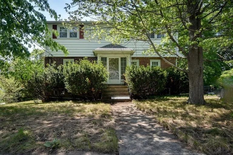 23 River Park St, Needham, MA 02494