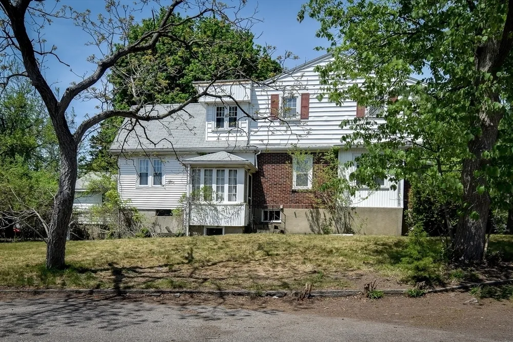 23 River Park St, Needham, MA 02494