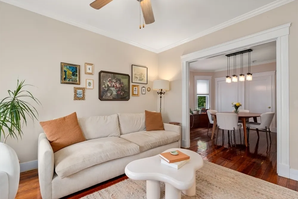 141 South St, Boston, MA 02130