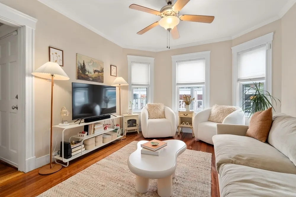 141 South St, Boston, MA 02130
