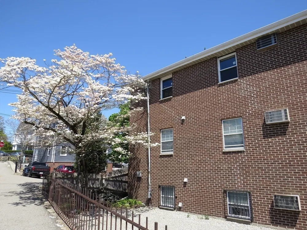 74 Harvard St, Waltham, MA 02453