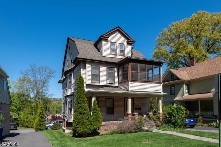 329 Academy St, South Orange, NJ 07079
