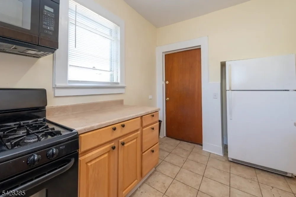 329 Academy St, South Orange, NJ 07079