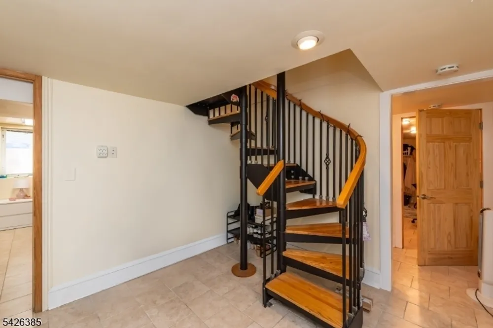 329 Academy St, South Orange, NJ 07079