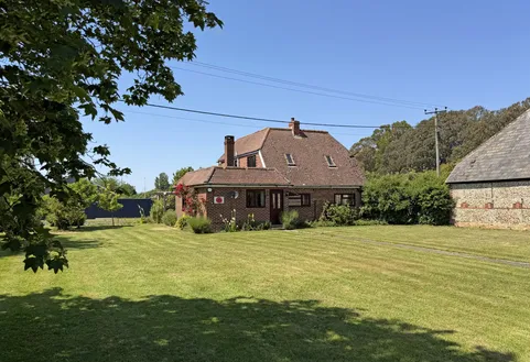 Almodington, Chichester nr. coast