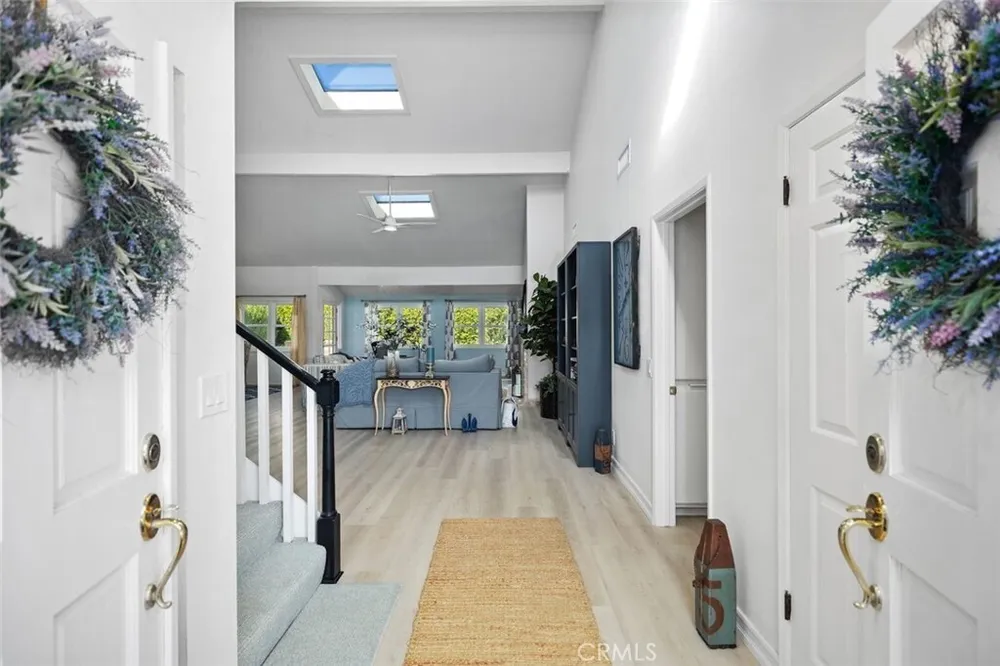 3581 Aquarius Dr, Huntington Beach, CA 92649