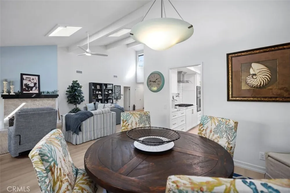 3581 Aquarius Dr, Huntington Beach, CA 92649
