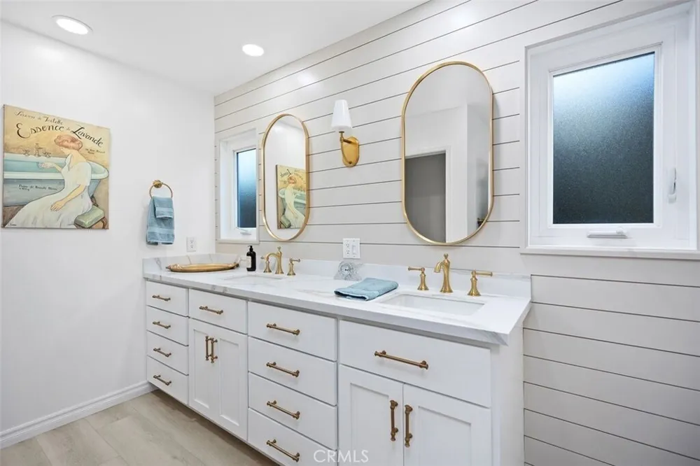 3581 Aquarius Dr, Huntington Beach, CA 92649