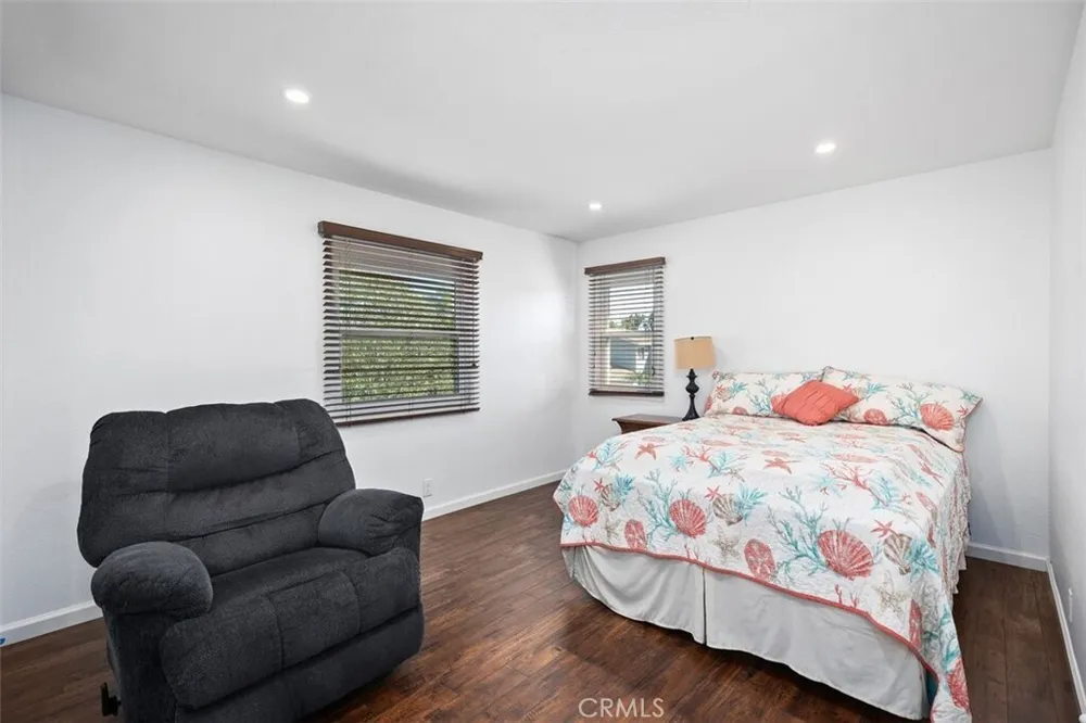 3581 Aquarius Dr, Huntington Beach, CA 92649