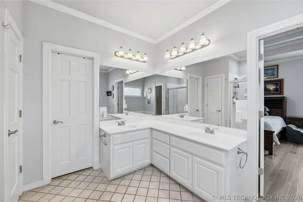6624 E 114th St S, Bixby, OK 74008