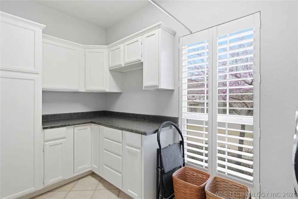 6624 E 114th St S, Bixby, OK 74008