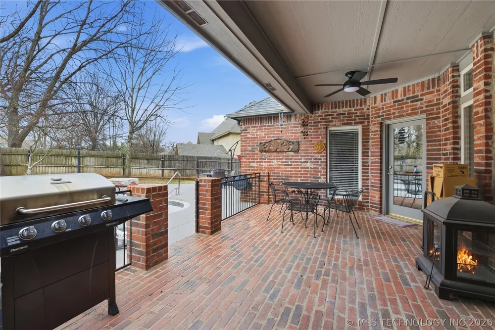 6624 E 114th St S, Bixby, OK 74008