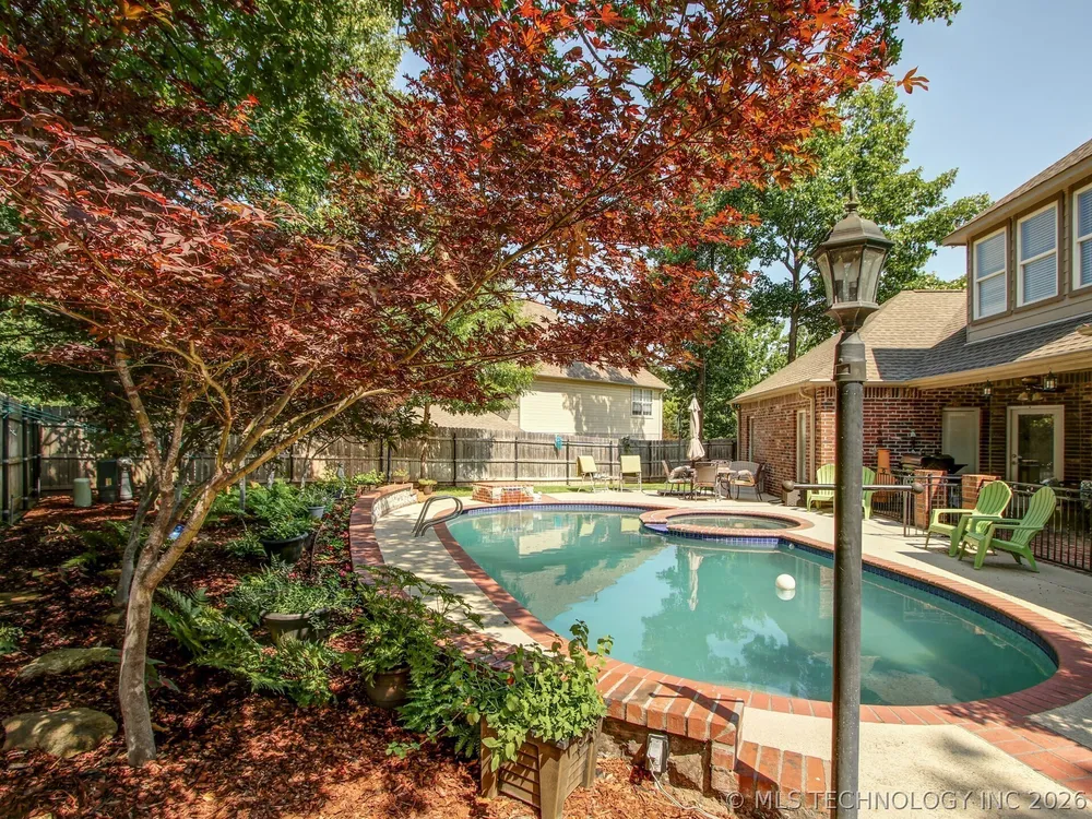 6624 E 114th St S, Bixby, OK 74008