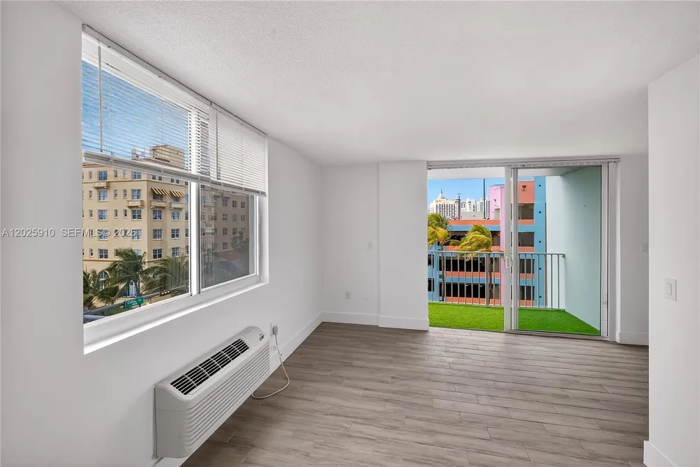 1255 Collins Ave, Miami Beach, FL 33139