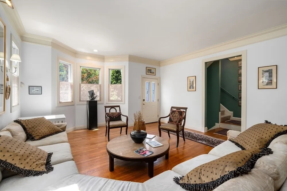 70 Victoria St, Somerville, MA 02144
