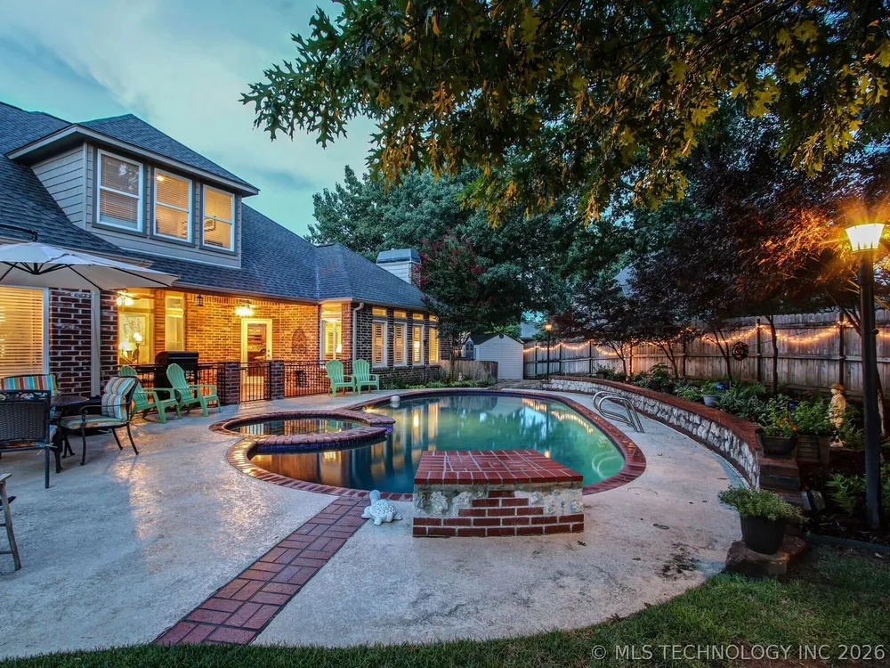 6624 E 114th St S, Bixby, OK 74008