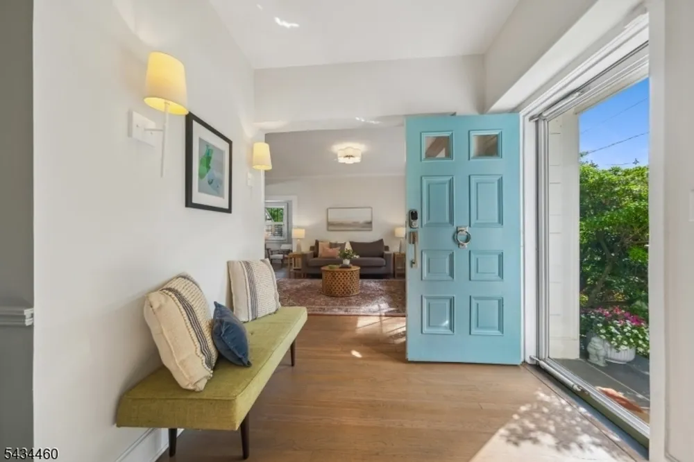 4 Kermit Rd, Maplewood, NJ 07040