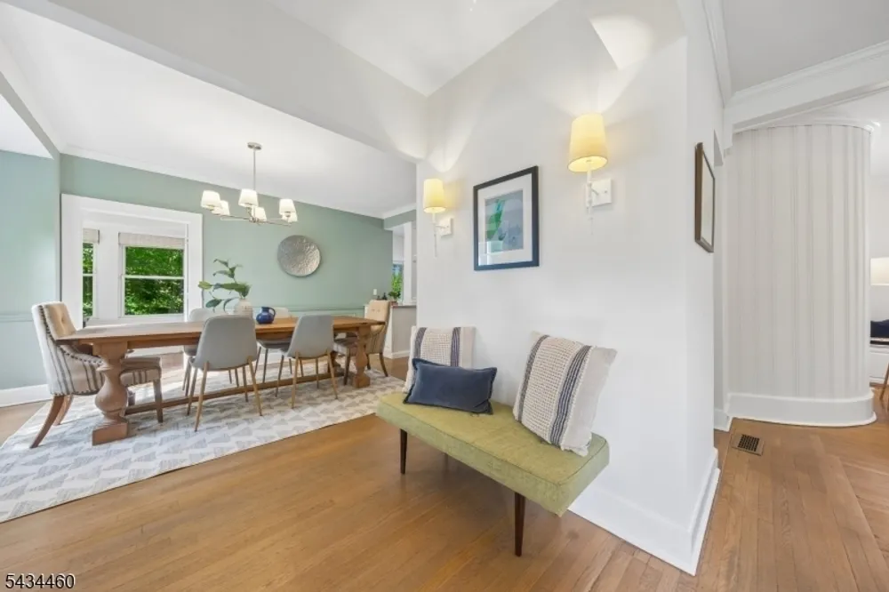 4 Kermit Rd, Maplewood, NJ 07040