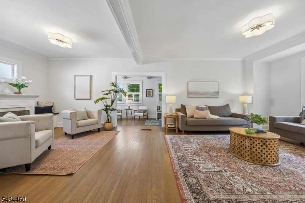 4 Kermit Rd, Maplewood, NJ 07040