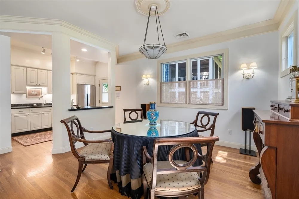 70 Victoria St, Somerville, MA 02144